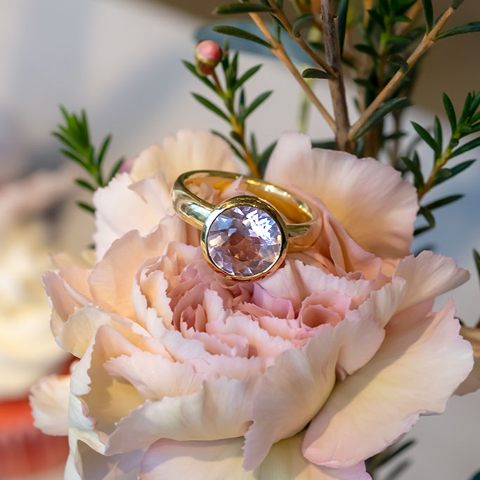 Bild vom Tendenzen Goldschmiede Lookbook Hochzeiten 2022