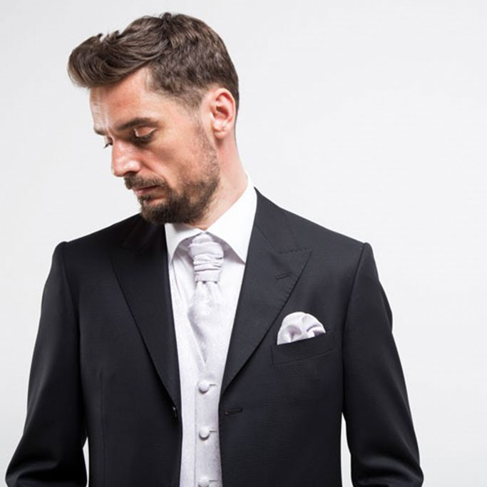 Bild vom Tendenzen Goldschmiede Lookbook Hochzeiten 2022