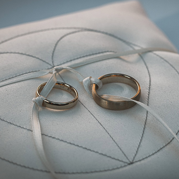 Bild vom Tendenzen Goldschmiede Lookbook Hochzeiten 2022