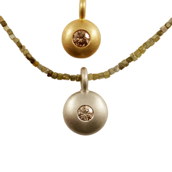 Halsschmuck Manufakturschmuck Tendenzen Goldschmiede